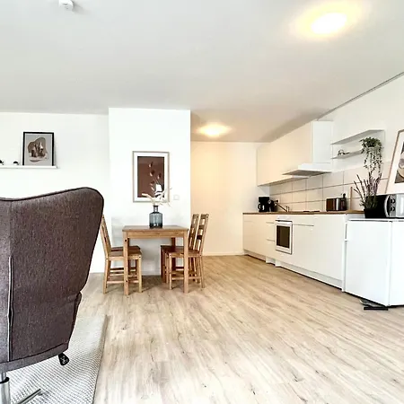 Appartement Modernes, Vollmoebliertes In Ruhiger Lage Hemer
